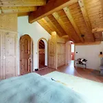 Chesa Cresta Апартаменты *